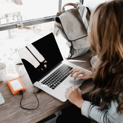 Lancer son business a cote de son emploi.jpeg